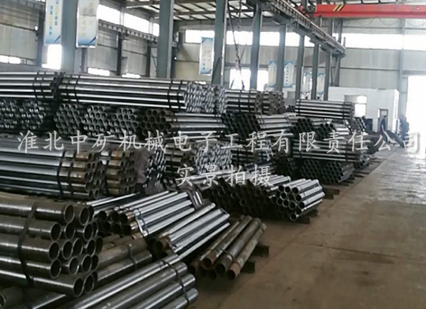 生產(chǎn)車間..27SiMn無(wú)縫調(diào)質(zhì)鋼管庫(kù)存.鍍鉻活柱